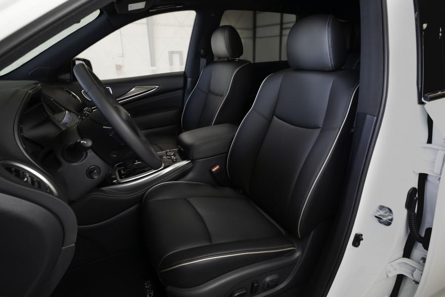 Интерьер Infiniti QX60 3.5 Edition 30 2019 года  (фото 5 из 6)